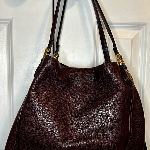 Coach Edie Shoulder Bag 28 in Burgundy Leather - Picture 2 of 10